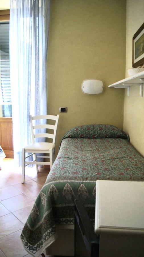 Affittacamere La Loggia Levanto Bagian luar foto